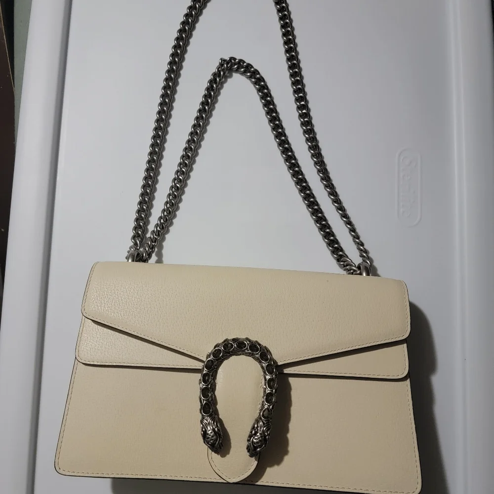 ❤️🔥 Gucci Elegant Cream Chain Shoulder Bag - Picture 2 of 5
